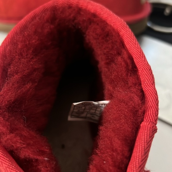 UGG Classic Ultra Mini Ribbon Women Boots Red Water-resistant Suede Size US 9 - Picture 6 of 6